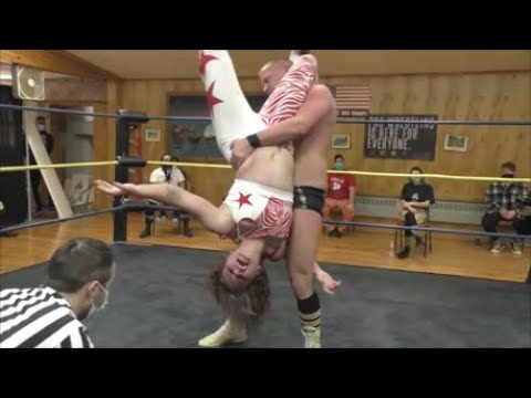 Masha Slamovich vs Travis Huckabee