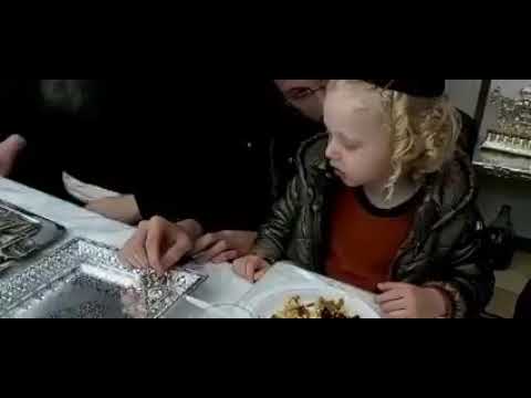 Bitchkov Rebbe Playing Dreidel  Zos Chanukah 5781