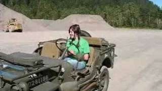 preview picture of video 'Drivin' a WWII Jeep'