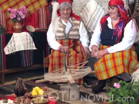 Месечинко льо, войно льо - жфг с. Баните