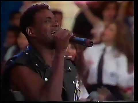 Copacabana Beat - Me Leva Contigo