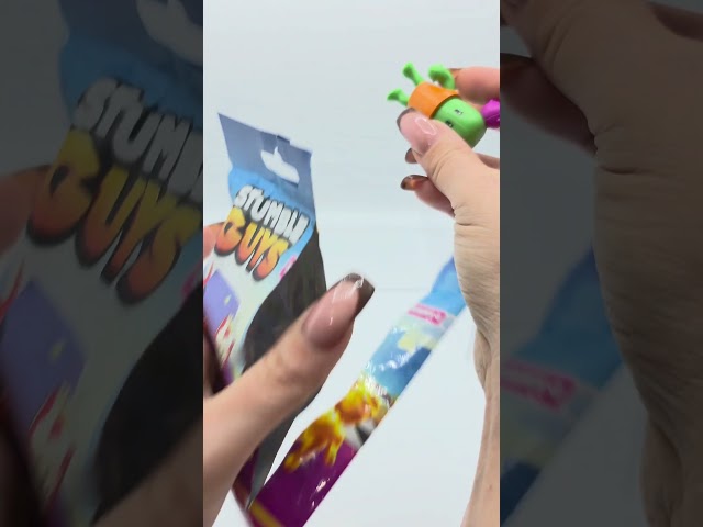 Vídeo relacionado con Clementoni Guys-180 Niños 7 Años, Puzzle Personajes Videojuego, Gaming, Made In Italy, 29322, Color Stumble Guys 180 Piezas
