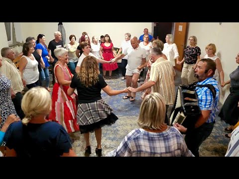 PRUŽI CURO PREKO KOLA RUKU@-OPIUM SLUNJ-PRELO U FURJANU 9.9.2023G.4K..