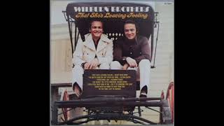 THE WILBURN BROTHERS - SHE BURNT THE LITTLE ROADSIDE TAVERN DOWN 1971