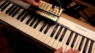 Video thumbnail for Korg Volca Keys played via MIDI keyboard by SynthMania