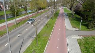preview picture of video 'Segregated cycle path in the Netherlands'