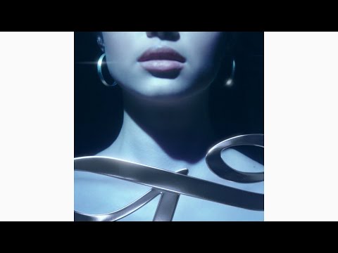 FUCHY - Praliné (Official Video)