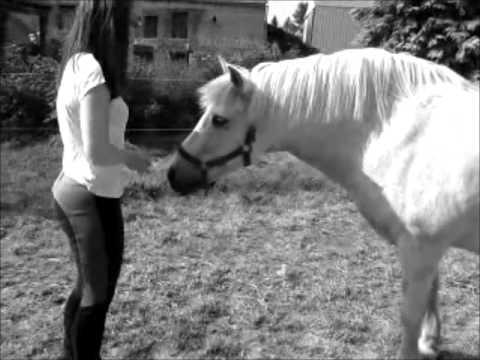 ♡ ♡ She's in the class A Team!