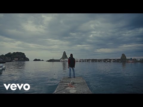 Rocco Hunt - SPERO CHE DIO NON ME LA PORTI VIA (Visual Video)