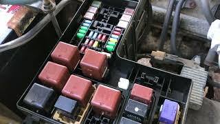 2005 tundra fuel pump, fuel tank, fuel pump relay.