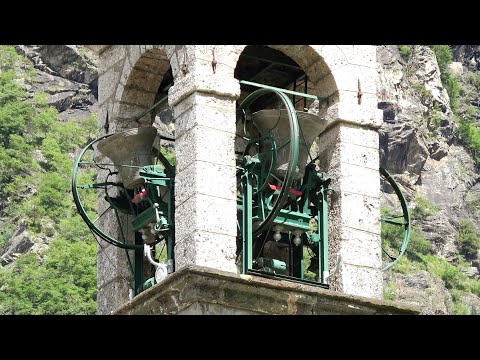 [4K] magnificent Italian bells ringing among the mountains in Valbondione