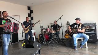 Los Buitres [ Cada dia te extraño mas]