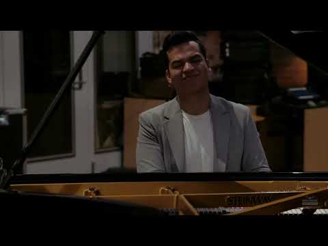 Ahmed Alom | Luis Antonio Calvo: Intermezzo No. 2 "Lejano Azul"