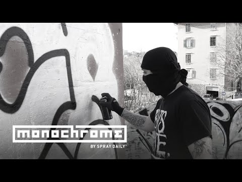 MONOCHROME 046 - REUS