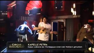 Kapelle Petra im Circus HalliGalli