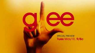 Idina Menzel and Lea Michele singing "Poker Face" FULL SONG. GLEE