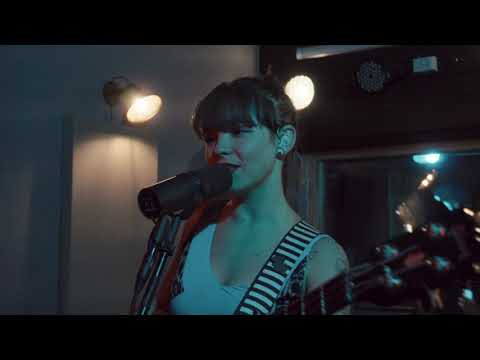 Soy Emilia - Estallar  (Mad Radio Live Sessions)