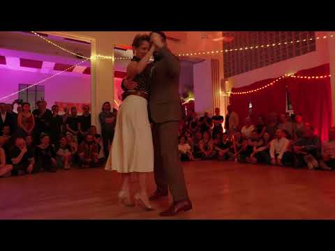 Kira Makarova and Serdar Omer - Mi vieja linda