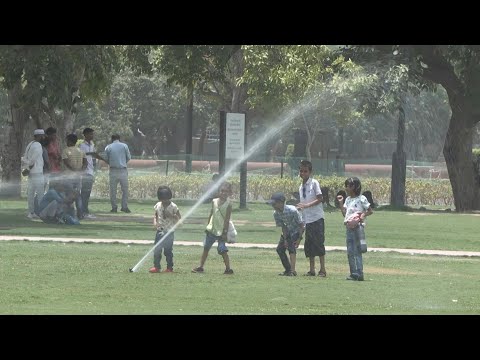 Temperatures soar in India, reaching potential new record | AFP