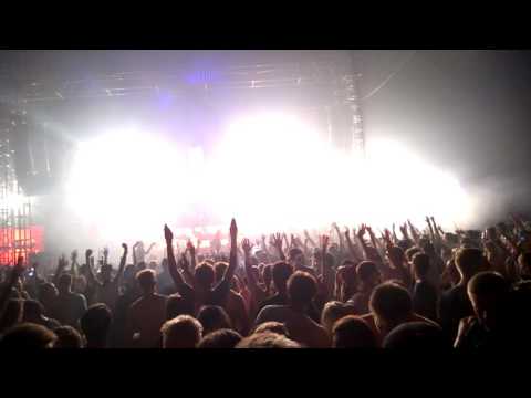 Coppa live LET IT ROLL AO 2016 (Madhouse stage)