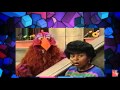 Sesame Street Walt Dizzy Searches For The Chicken King