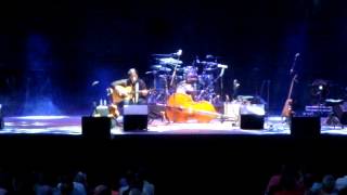 Madeleine Peyroux -J'ai Deux Amours / Hop Scop Blues/ Trampin' -Live 14 Jul 2017 Madrid
