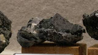 KECSKEMÉT KINCSEI - ÁSVÁNYOK - GALENIT