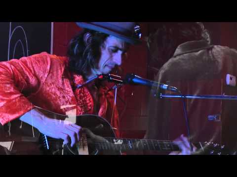 Hans Frank el Gallo - BLEED