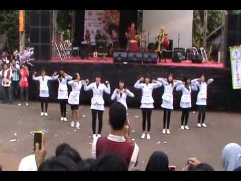 U-Maku Generation - SNSD Medley ver.1 -ext- @ Gelar Jepang 2010 [060610]