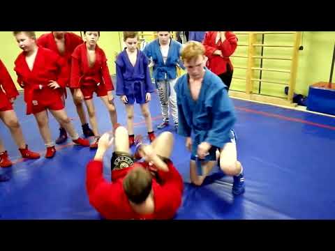 ПОДВОДЯЩЕЕ УПРАЖНЕНИЕ ДЛЯ ПЕРЕХОДА НА БОЛЕВОЙ НА РУКУ ИЗ ПОЛОЖЕНИЯ НА СПИНЕ. Спорт клуб ЗОМБИР