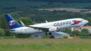 preview picture of video 'Travel Air Service OK-TVT Boeing 737-800 at Clermont-Fd Auvergne Airport [CFE-LFLC]'