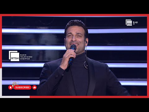 Fest 64/ Tenori Ramë Lahaj emocionon me dy interpretime magjepsëse në Festivalin e Këngës