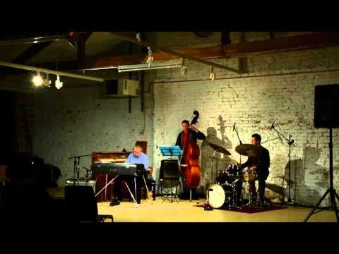 NAJPONK TRIO - Just a Closer Walk with Thee