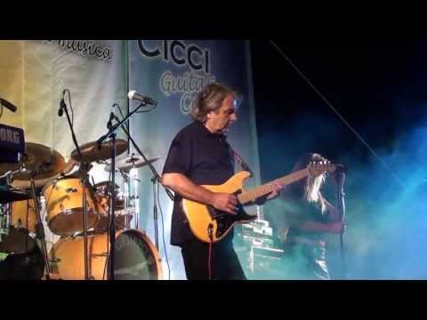 Cicci Guitar Condor - Don't cry for me Argentina (Official Video)