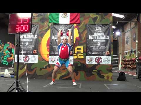 80 reps in 7 min long cycle 2x32 kg kettlebells, Ivan Denisov lift in altitude 2300m