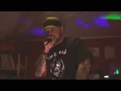 MEZIA & DJ QUINZ - KLEINA GANGSTA (Live) "Hood Session GA#1"