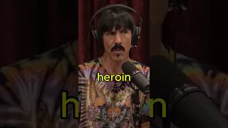 Anthony Kiedis speaks about his drug addiction and how it all started..#joerogan #anthonykiedis RHCP