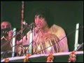 Ustad Zakir Hussain (Rare Video) Live at Harvallabh Sangeet Sammellen Jalandhar Punjab