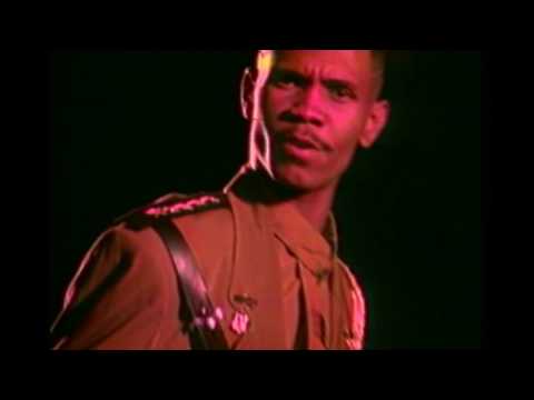 download lagu mp3 mp4 El General Muevelo, download lagu El General Muevelo gratis, unduh video klip El General Muevelo