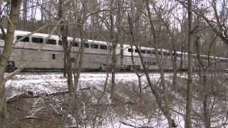 preview picture of video 'Amtrak Along The C&O Canal'