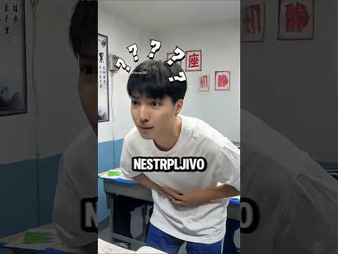 Nije mogao da izdrži😡