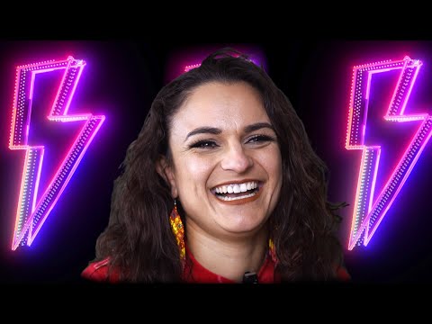 Thunder Reacts to Holidead vs Jazmin Allure