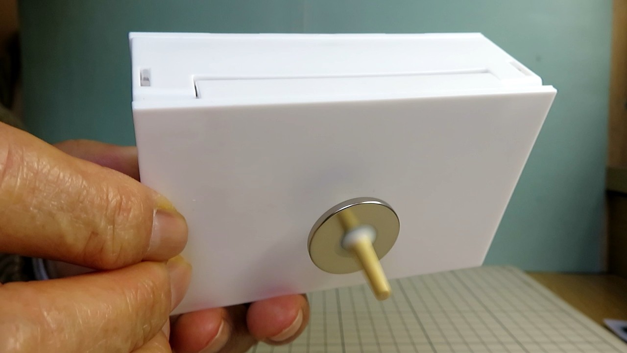 落ちないコマ  The top that doesn't fall