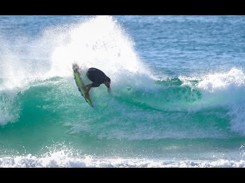 Surfing Sunshine Beach with Ryan Campbell & Tim Bain