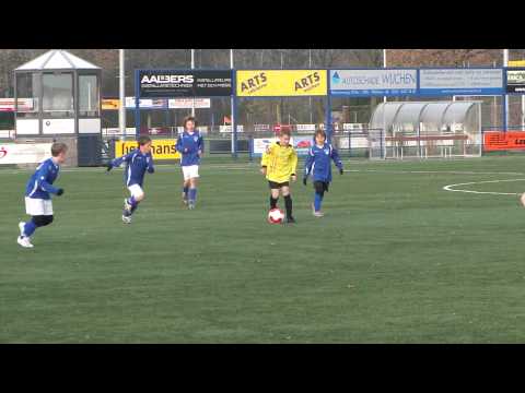 Woezik - Brakkenstein E4 1e hlft kans Joep 27-11-2010