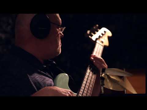 Bass Focus: "Rob's Tune" - in the studio