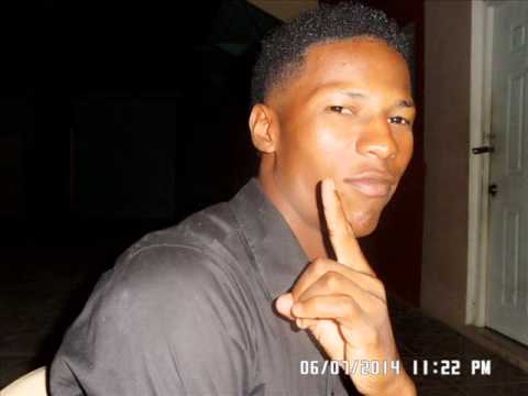 Jhon DR Dembow prende la LUZ