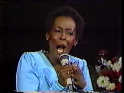 Tramaine Hawkins - Look at Me