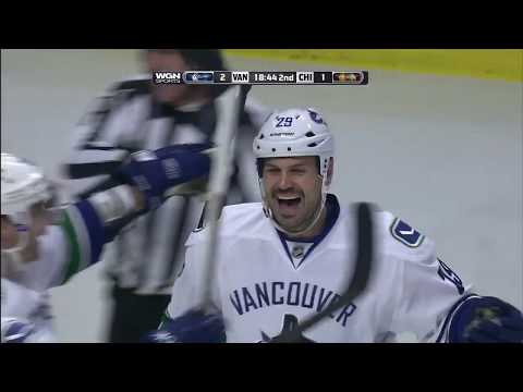 06.11.2011 Vancouver -  Chicago