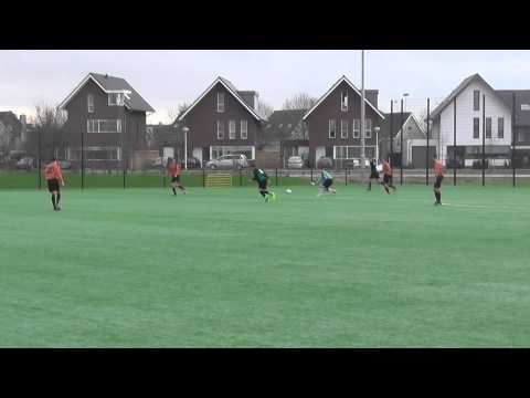 11 januari 2014 VV De Meern B2 - FC Almere B1 vr 2-1 Prima uitkomen Rainier